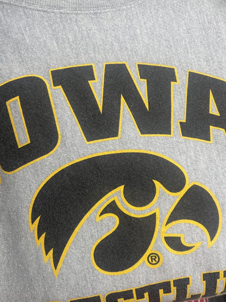 楽天市場 サマーセール サイドワッフルハーフスリーブカレッジロゴTee フレンチスリーブ 半袖 1分袖 トレンド ワッフル カジュアル 大人コーデ 夏異素材 丸首 レジャー フェス 30代 40代 レディースファッション jolielle : jolielle ジョリエル