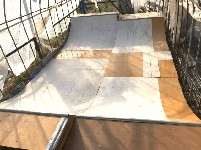 意外と簡単！ＤＩＹ スケートボード のクォーターランプ作成しました！！vlog43