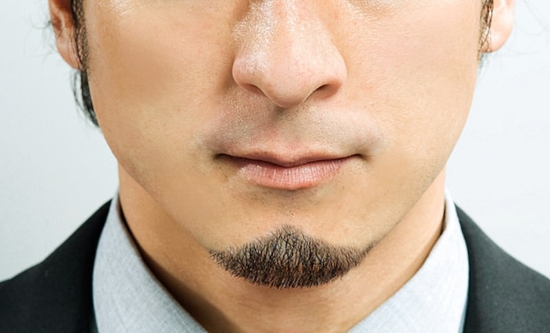 バーバーが解説するヒゲのセット方法清潔感とかっこよさを両立させるスタイリング術APACHE BLOG