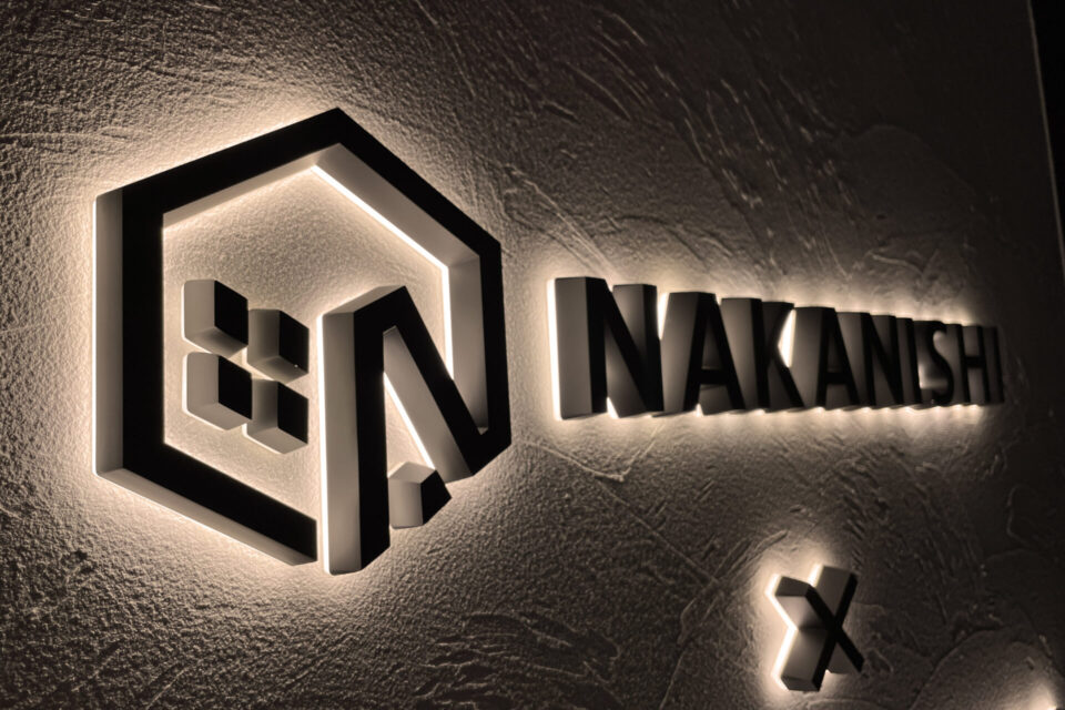 オシャレなオフィス看板も激安通販お任せください！看板のサインシティ