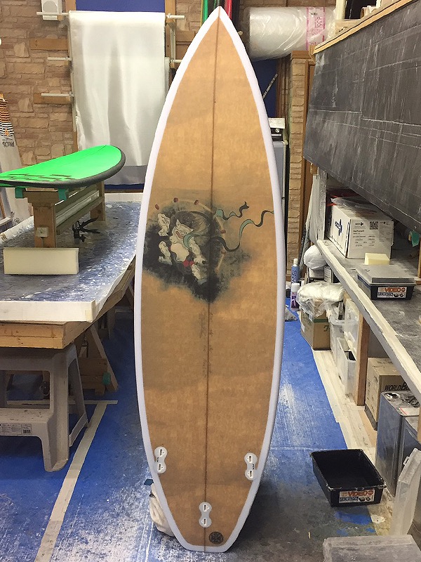 缶スプレーで簡単サーフボードペイント サーフボードペイント surfing