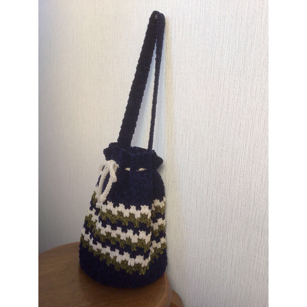 11。モールヤーン ぶち わんこ小物入れ マット - メルカリ