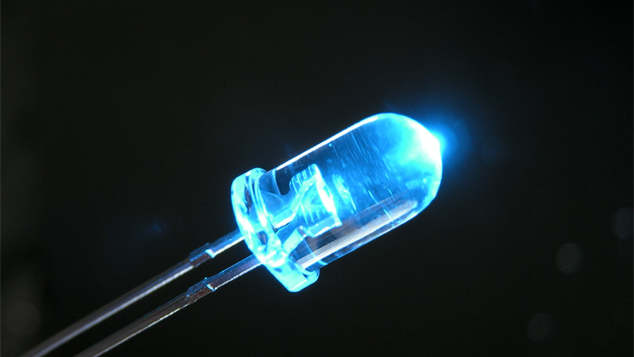 1個だけ照明の色が違う？不具合ではありません！香川県高松市の注文住宅・新築住宅・リフォーム・リノベーション・不動産一級建築士のフソウリブテック