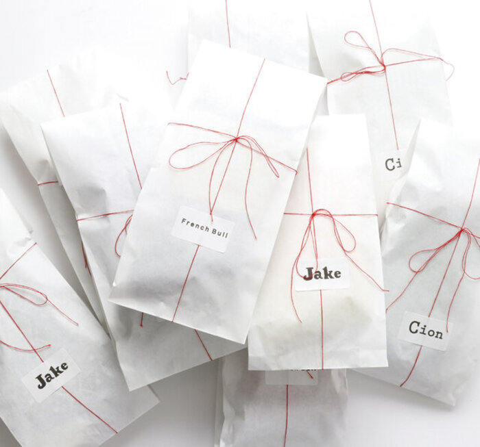 正方形の箱のラッピング！スクエア包み 風呂敷包み の包み方のコツラッピングの方法All About