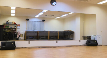 こんにちは おはぎです🐰 12月のショップ定休日のお知らせです。 今月は上記の日程で水・木曜日が定休日となります。お客様にはご迷惑をおかけいたしますが、 ご理解いただけますようお願い申し上げます。 ロゴスロゴスランドロゴスショップ京都