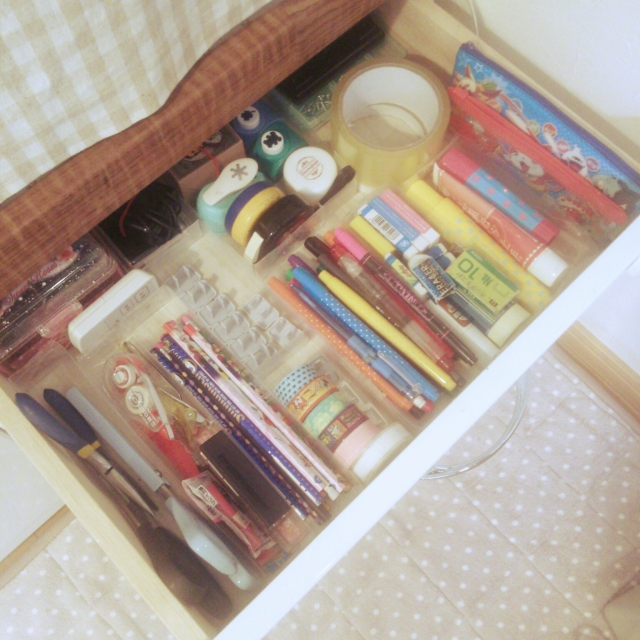 クリアファイルで仕切りをつくる☆100均BOXでくぎケース☆DIYには必需品ハンドメイドの作り方・アイデア暮らしニスタ