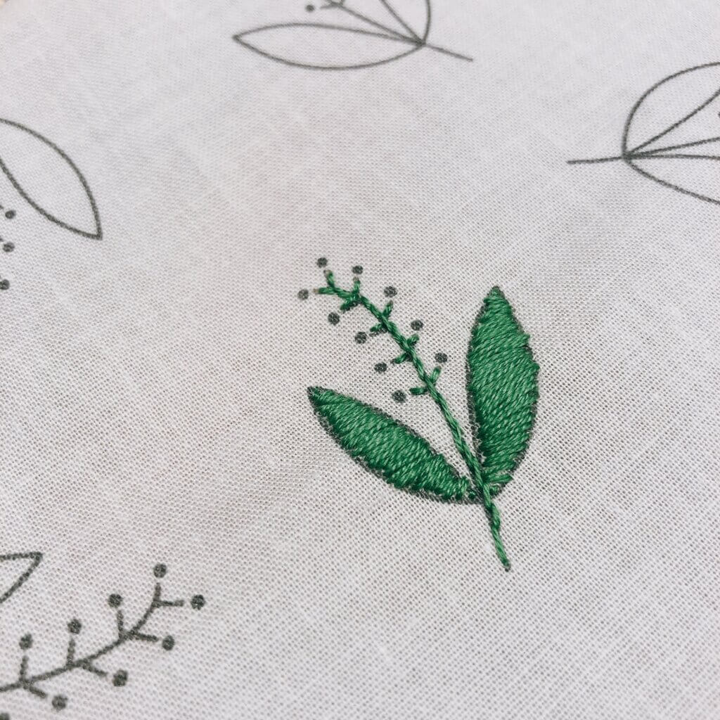 セリアの刺繍キットで刺繍デビュー！Monovakari Blog