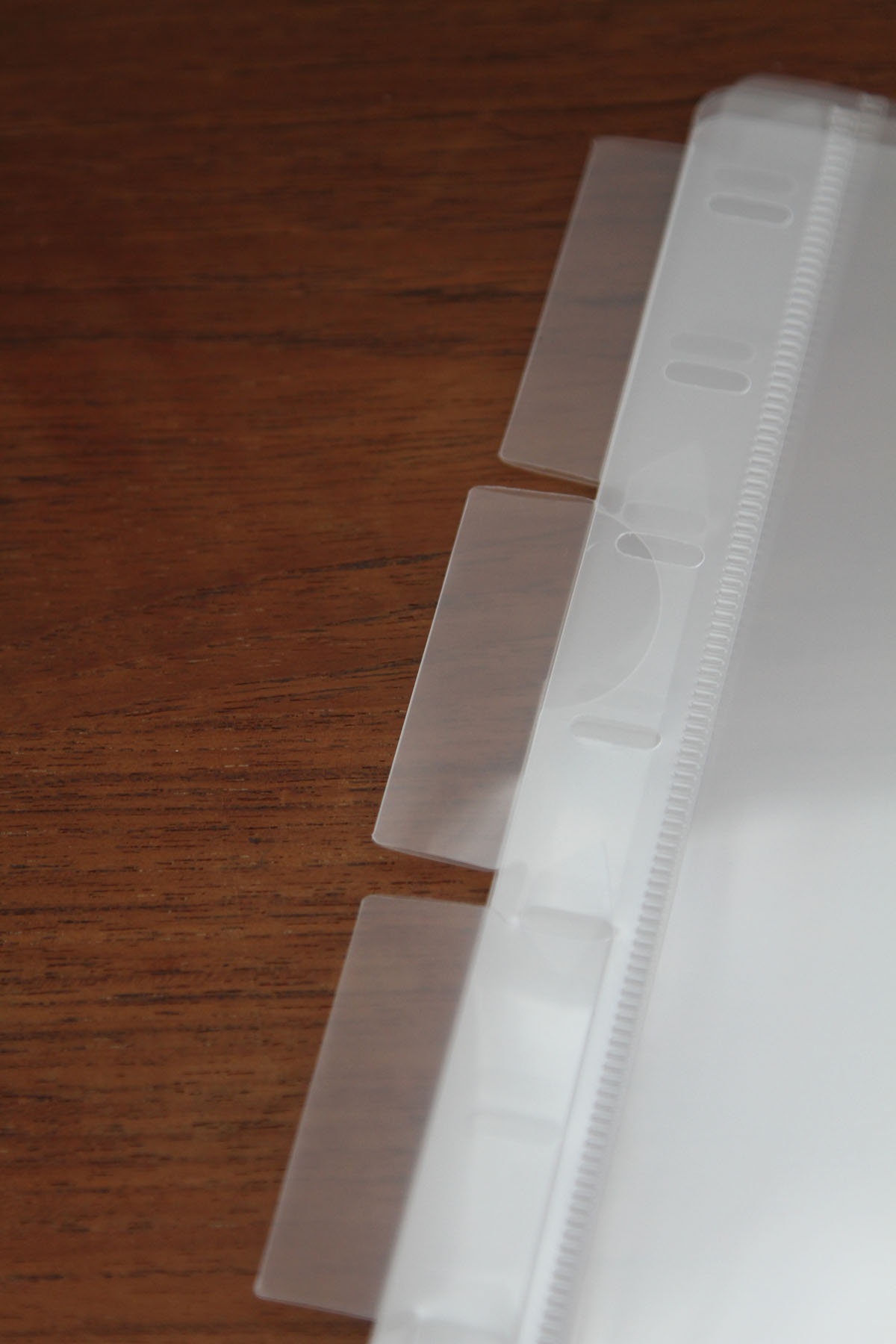 クリアファイルのリメイク術 仕切り板がある名刺ボックス を作ろう暮らしの音 kurashi-*note