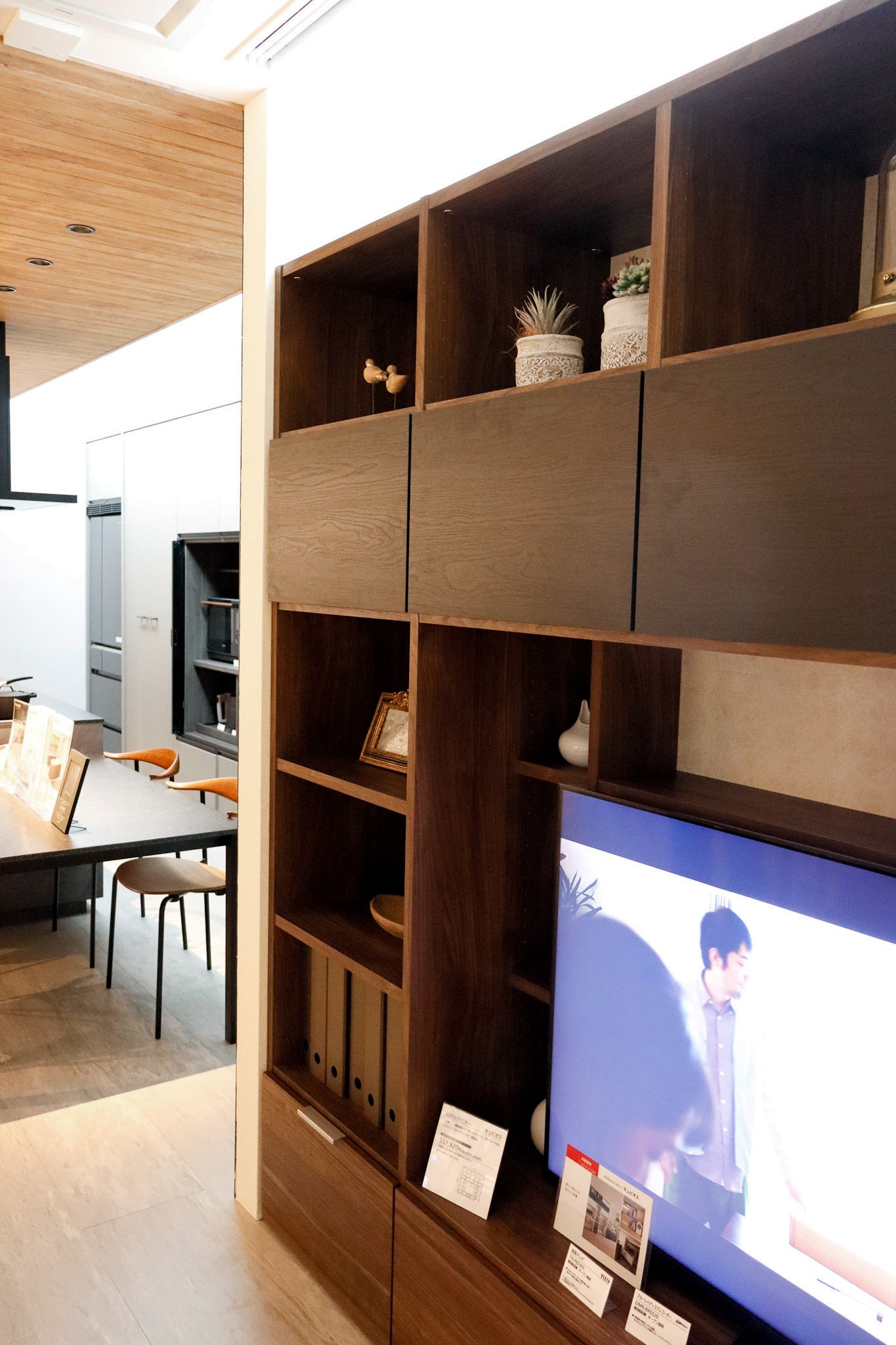 ☆壁面収納家具 キュビオス のご紹介☆※弊社で取付はできません。西東京市の内装リフォームならお任せください市川内装有限会社