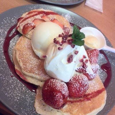 🍓イチゴパフェをテイクアウト♬ 【徳島市南昭和町】パンケーキカフェMaHaLo : 徳島パンとスイーツと♬