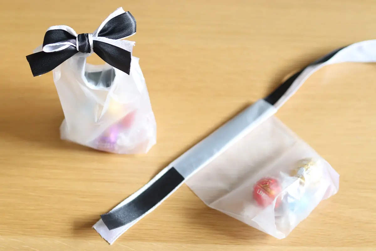 袋ラッピングのコツ 巾着しぼり
