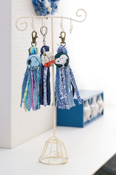 楽天市場☆29点セットバッグチャーム DIY アクリルキーホルダー プラ板 ステッカー セット シール 可愛い ボールチェーン手作りDIYシール フレークシール バッグ掛け 飾り アクセサリー アクセント ネームタグ 収納ボックス 幼稚園 子供 女の子 小学生 子ども