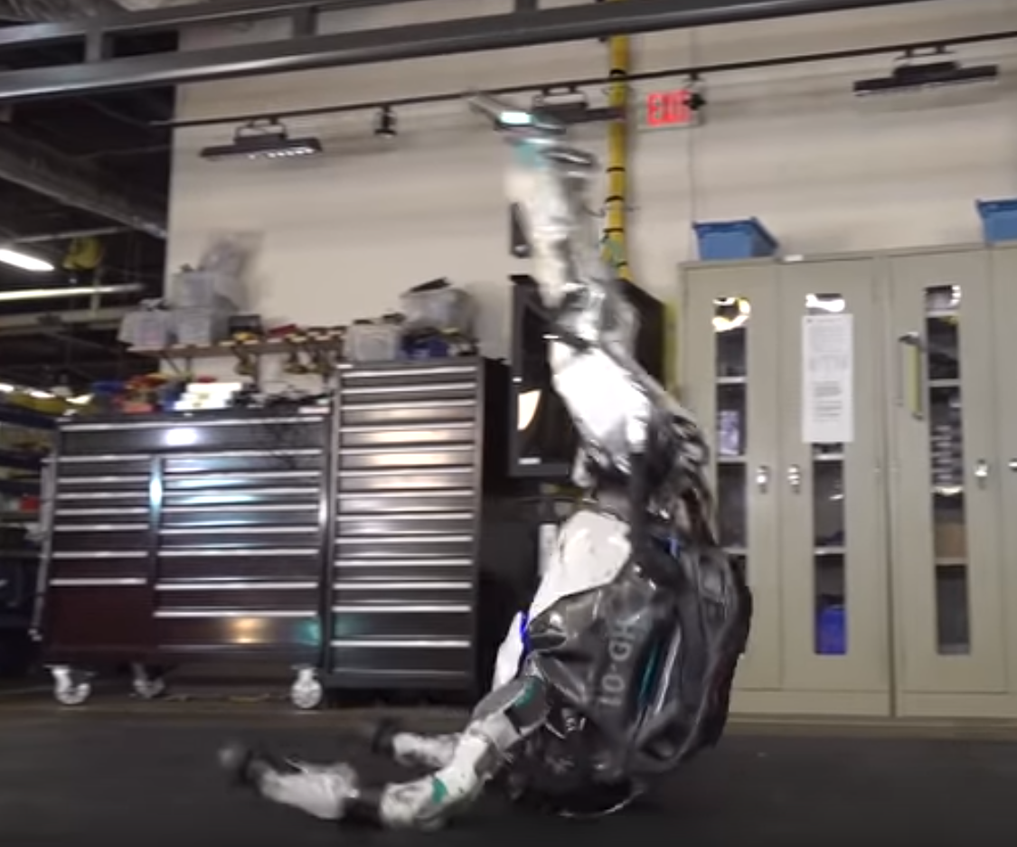 ボストンダイナミクスの最新AIロボットが産業現場で活躍中