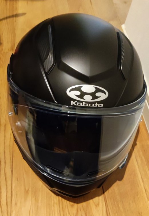 メーカー名をパーマセルテープで隠す件 - 雑食カメラマンの雑感記