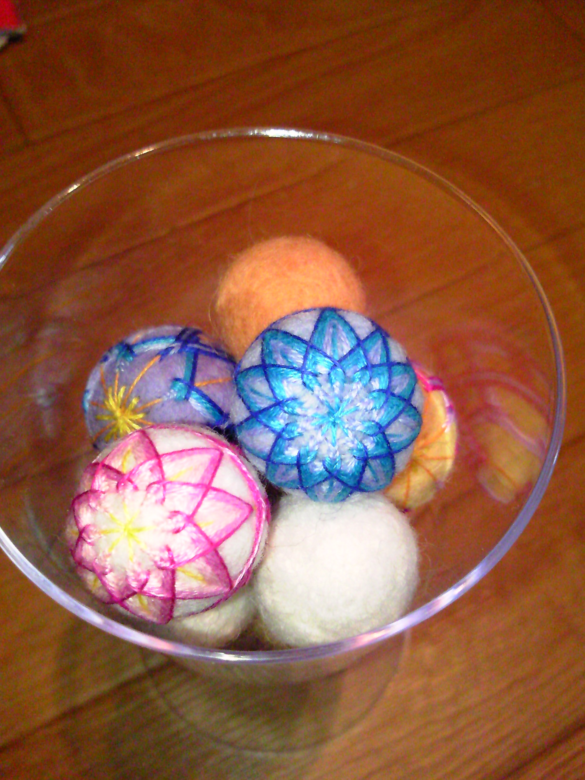 羊毛フェルトボール作り方イキイキ保育 さっちゃんのこども工作教室