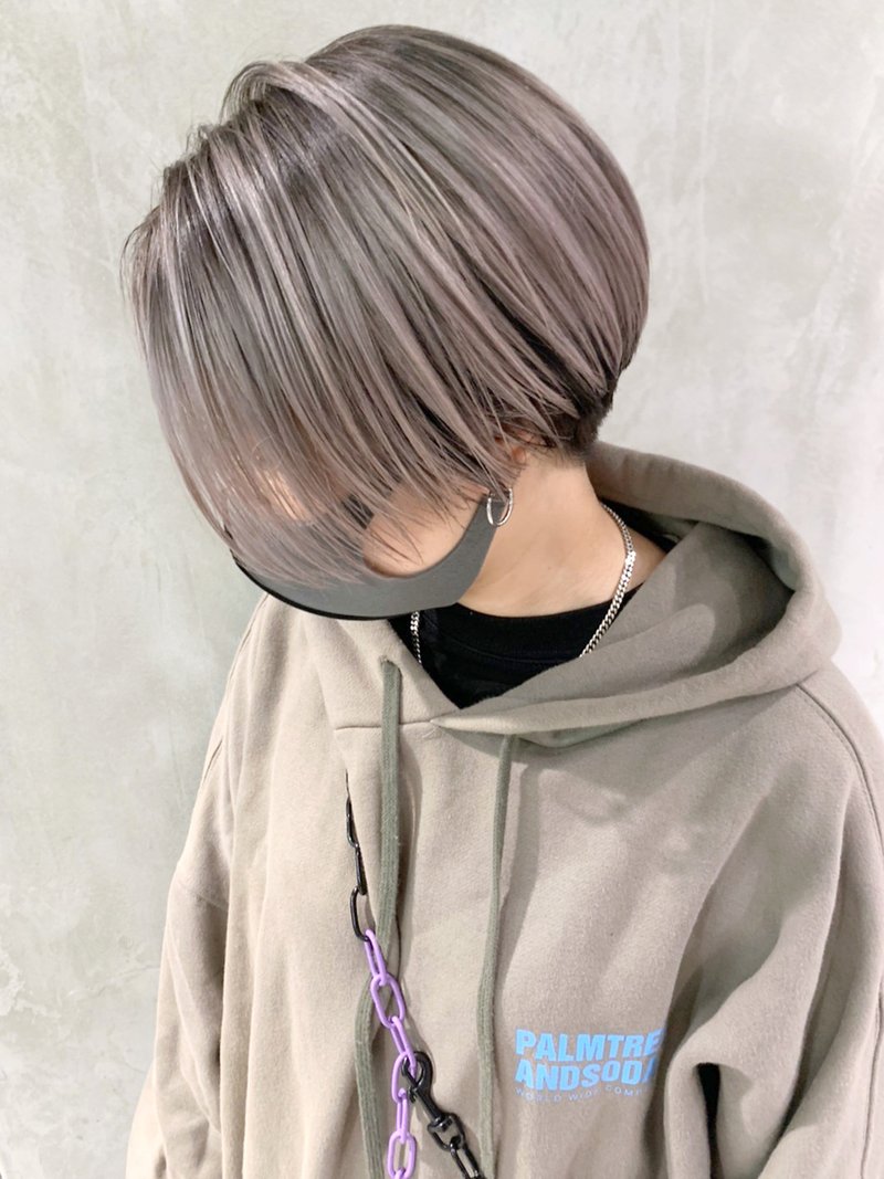 ルーツカラー stylist @tigger7181818熊本美容室 美容師 熊本サロン merci熊本merciウルフヘア透明感ミディアムグラデーションカラーケアブリーチ髪質改善美髪インナーカラーショートボブ ハリスノフヘアカラーヘアアレンジカラーバター