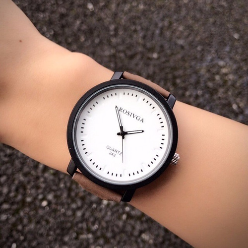 数字 時計 文字盤 メモリのイラスト素材 - PIXTA