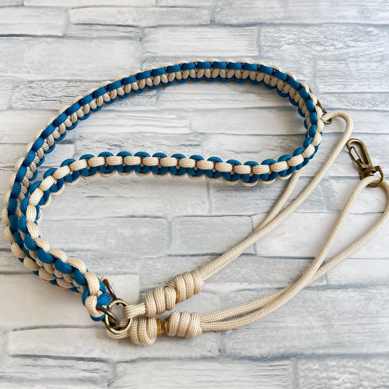 極太パラコードでスマホショルダー作ったよ♪