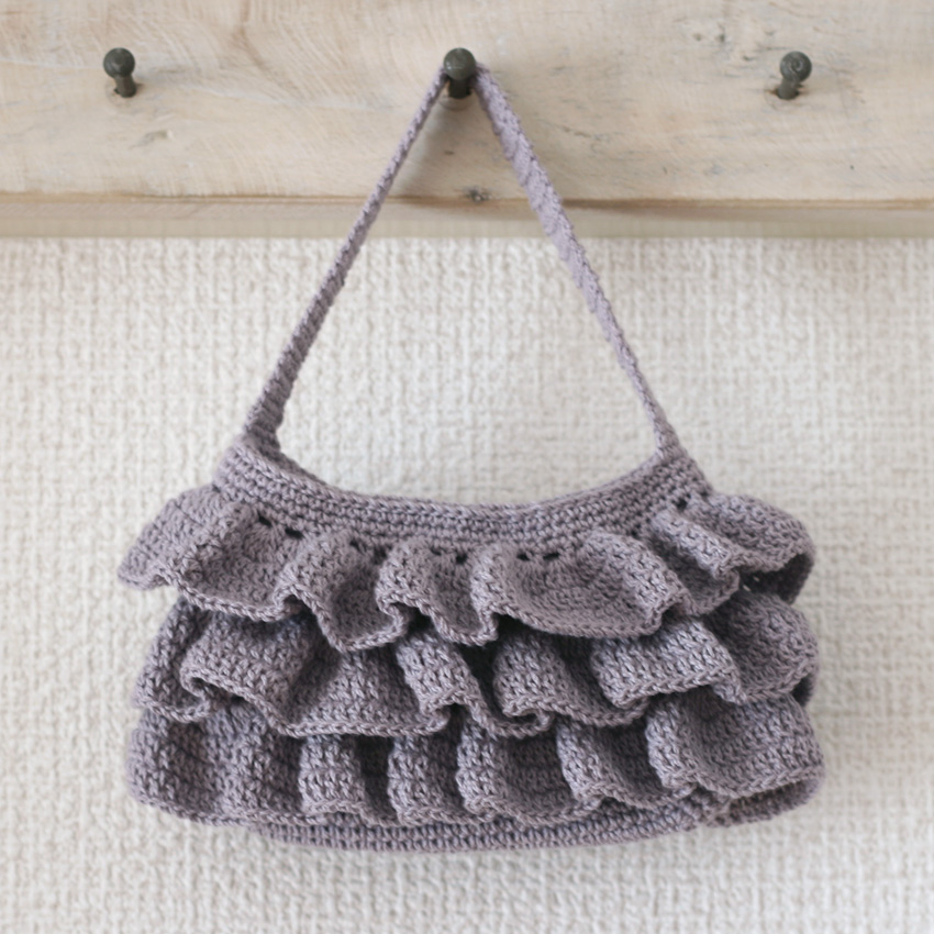 バレンタインにピッタリなハートポシェットの作り方