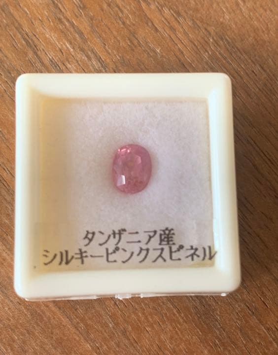 UVペン付シルキーピンクスピネル1.09ct Bm-1279Ryc 天然石 大阪ウエルダー 通販 5964622Creema クリーマ