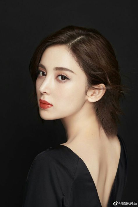 娜扎Gulnazar グリナザ