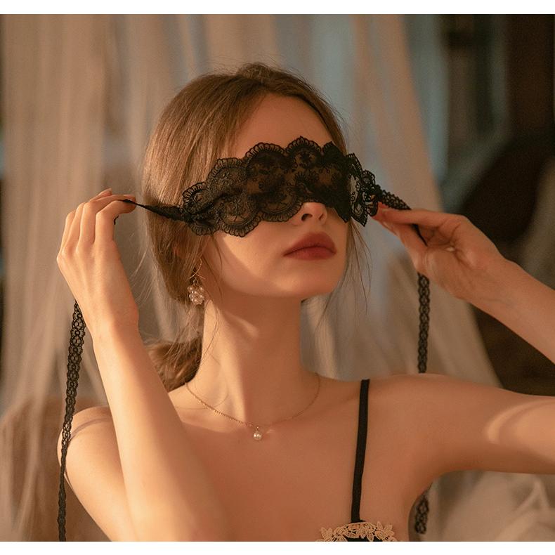 匿名発送 レース サテン アイマスク ピンク セクシーランジェリー 目隠しの通販 by Rei ❤︎ おまとめ割、リピート割ありラクマ