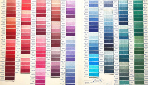 糸見本帳 A4サイズ 見開き4枚分 厚み約1.7cm コスモ COSMO 実物