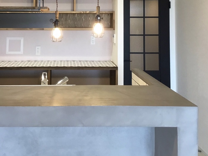 Amazon.co.jp: 塗るだけでダークなモルタル風表現が出来る コンクリートエフェクトペイントシャドウ セット50g×3色セット 約0.25平米タカラ塗料 : DIY・工具・ガーデン