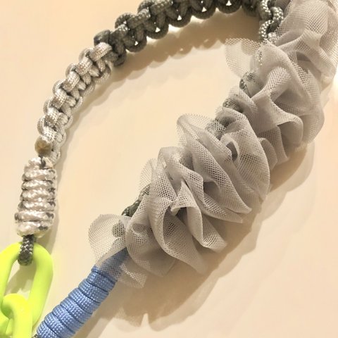 お出かけに便利なマクラメ編みのスマホ ショルダーストラップhagoromoが投稿したフォトブックLemon8