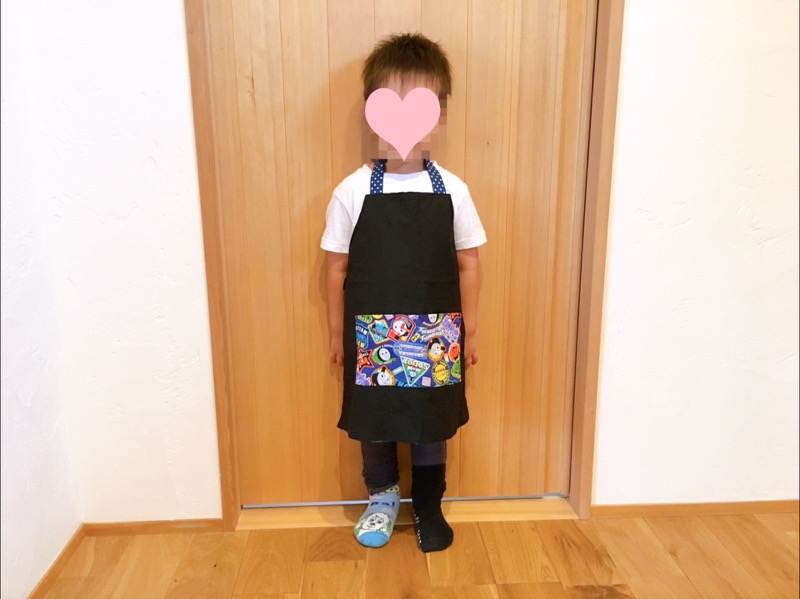 保育園行事でエプロンが必要！手縫いで簡単ダイソーエプロンリメイク❤️子供と過ごすemiのブログ❤️ - 楽天ブログ