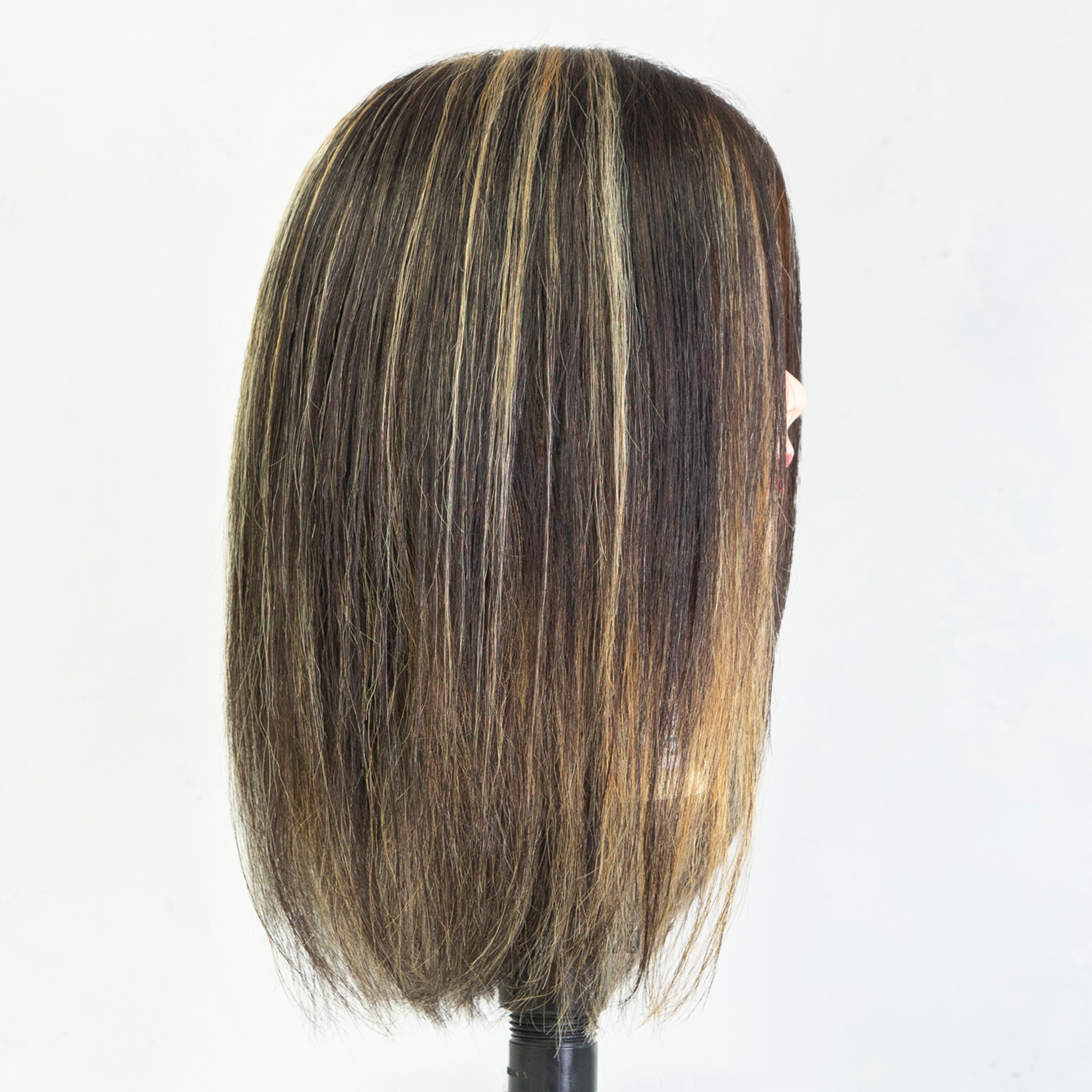 ウィービングカラーの魅力：自宅で挑戦するカラーテクニックHAIR