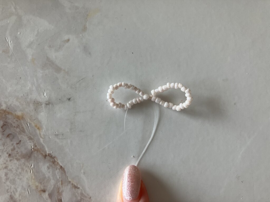 おうちで楽しむ♪カンタン♪ときめきハンドメイド♪ ＊ビーズで作ろう♪リボンモチーフ編＊ハンドメイドの作り方・アイデア暮らしニスタ