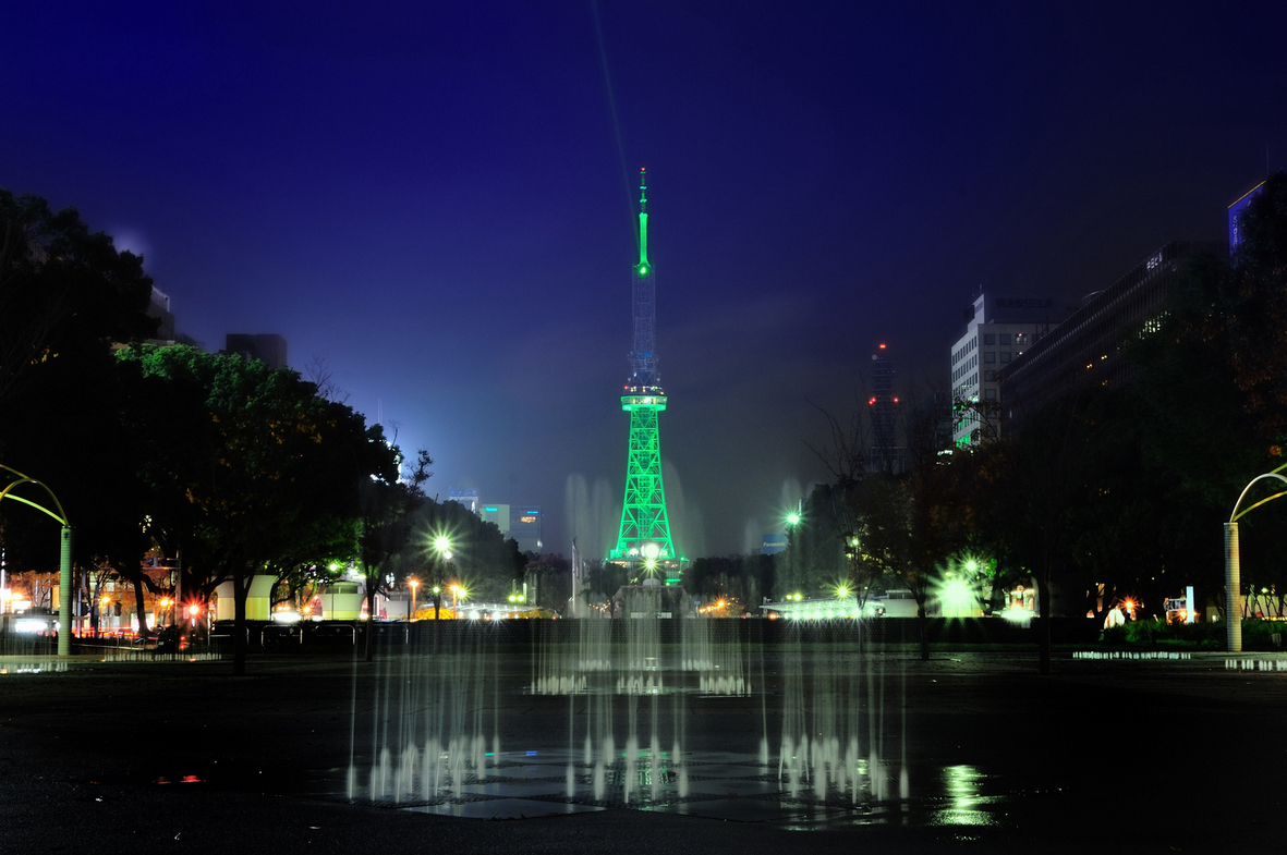 シンメトリー構図グラフィックデザインwebデザインフリーランス