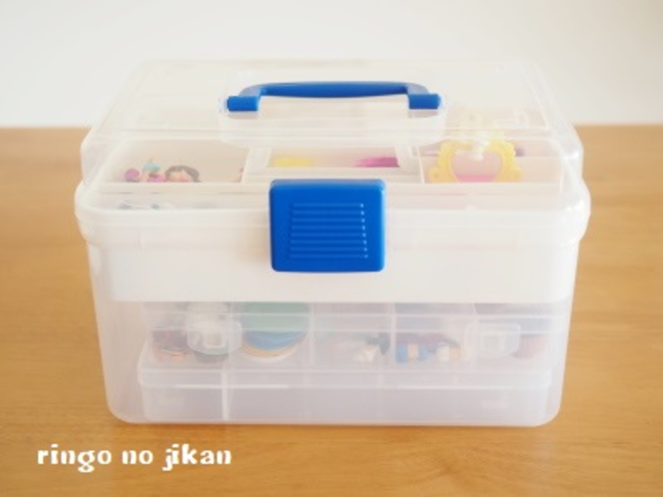 シルバニアファミリー 小物収納にはダイソーで売っているケースを活用しました。 - りんごの時間