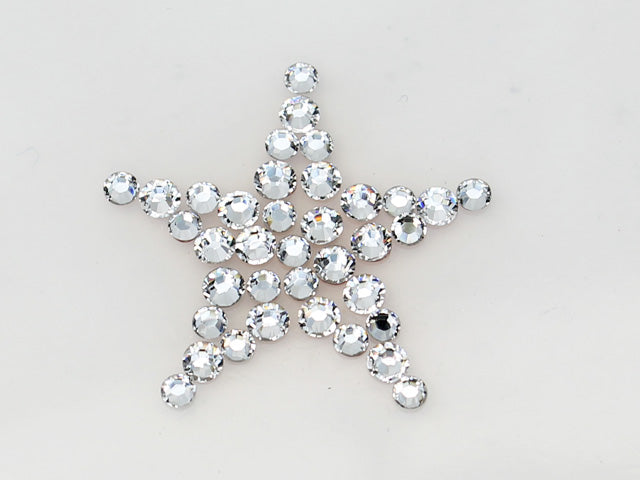 ストーンアートは名古屋・栄のネイルサロン「nailsalonk Varier」