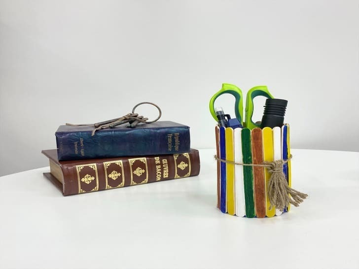 アイス棒でつくる簡単組み立て工作 難易度自由自在で工具も不要