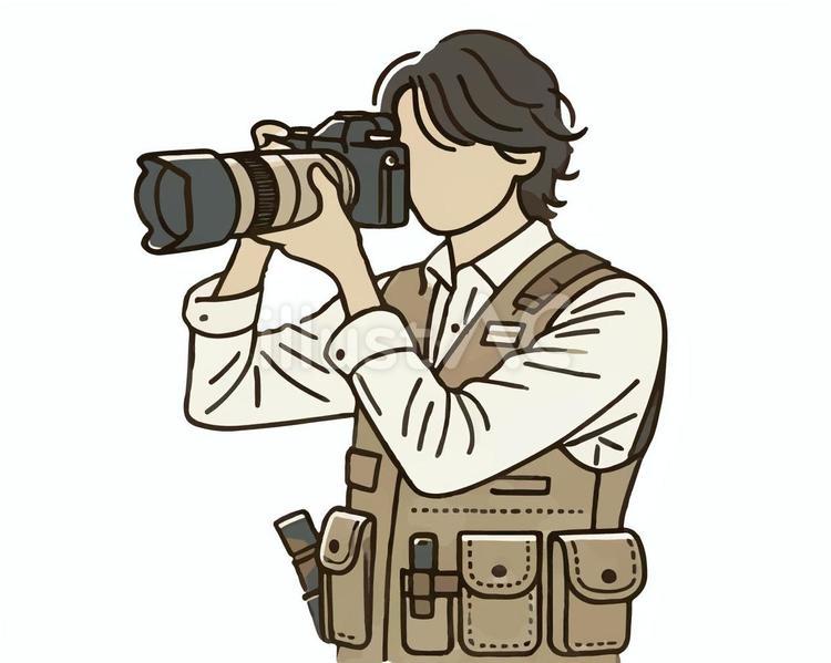 かわいいカメラマンの黒髪男子のしゃがみ撮影イラスト・フリー素材なら「シンテリ」