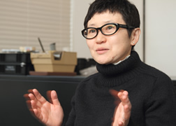 知っておきたいデザイナー №９ 工業規格的なものが大好きなデザイナー “平林奈緒美”しじみ デザインを語るひと