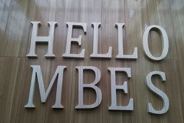 手書きの花のアルファベット、花の飾り文字、装飾フォント、トレンド文字Q,R,S,T,U,V」のベクター画像素材 ロイヤリティフリー394649080Shutterstock