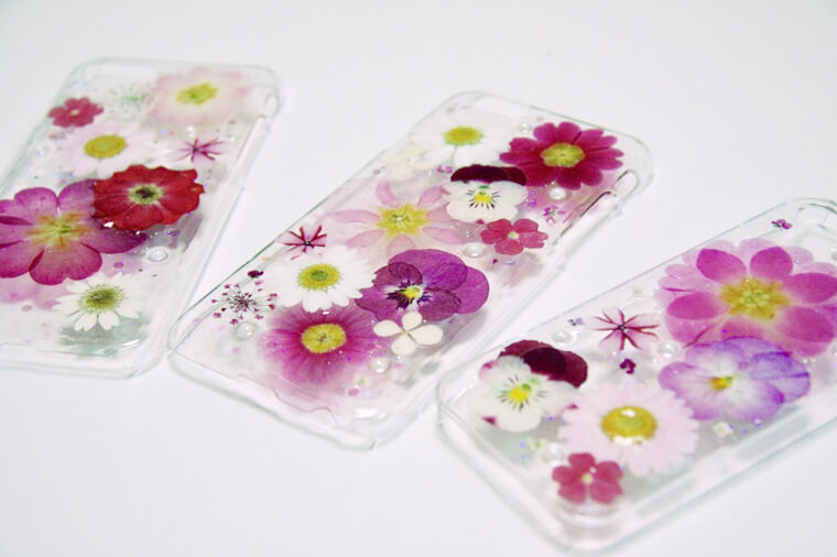 スマホケースを簡単手作りしよう！試したくなるレシピ＆アイデア集Craftie Style