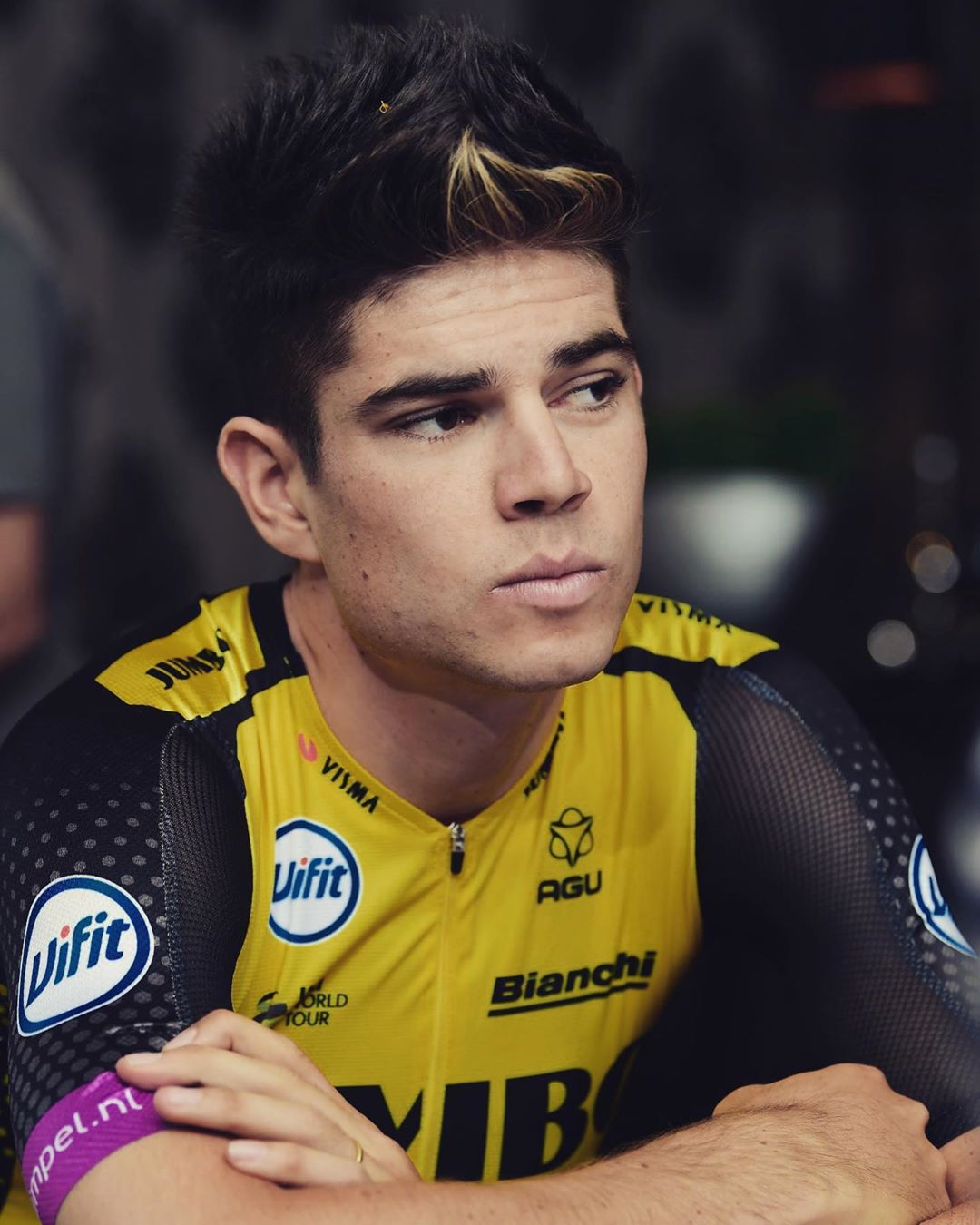 ワウト・ファンアールトがリハビリでe-BIKEトレーニングを開始したが復帰の道は遠いロードバイクはやめられない