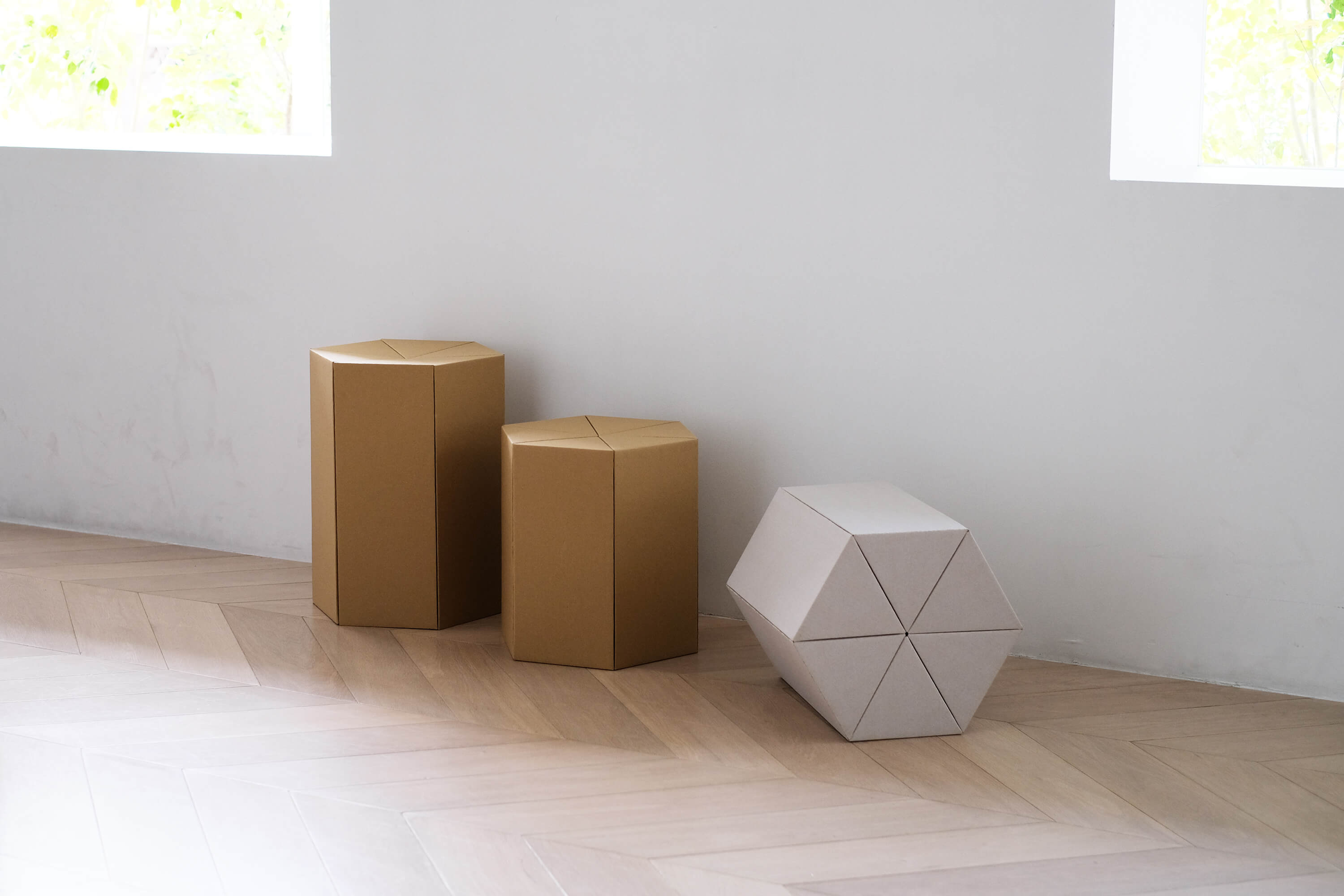 楽天市場 キッズデスク＆チェア セット 送料無料 日本製 段ボール ダンボール 机 椅子 つくえ いす 家具 エコ 折りたたみ 軽い 軽量 おもちゃ子ども こども 子供用 安全 安心 : ダンボールの愛パック