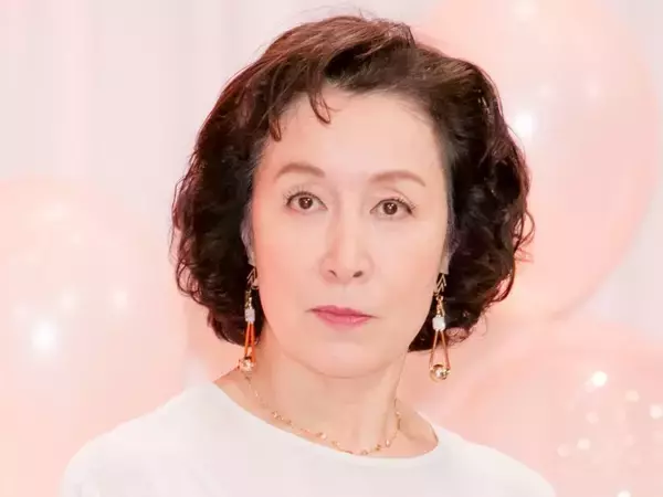 細い〜」43歳モデル・高垣麗子、引き締まったウエストあらわなデニムコーデに「スタイル素晴らしい」「お腹が綺麗！」の声！｜ニュース｜ピンズバNEWS