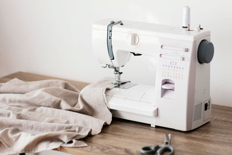 ミシンのイラスト 2カット- イラストくん