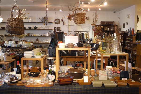 見たら得する！おもしろ店頭販促ディスプレイ特集！2024年第八弾 - ボンビゴシップ