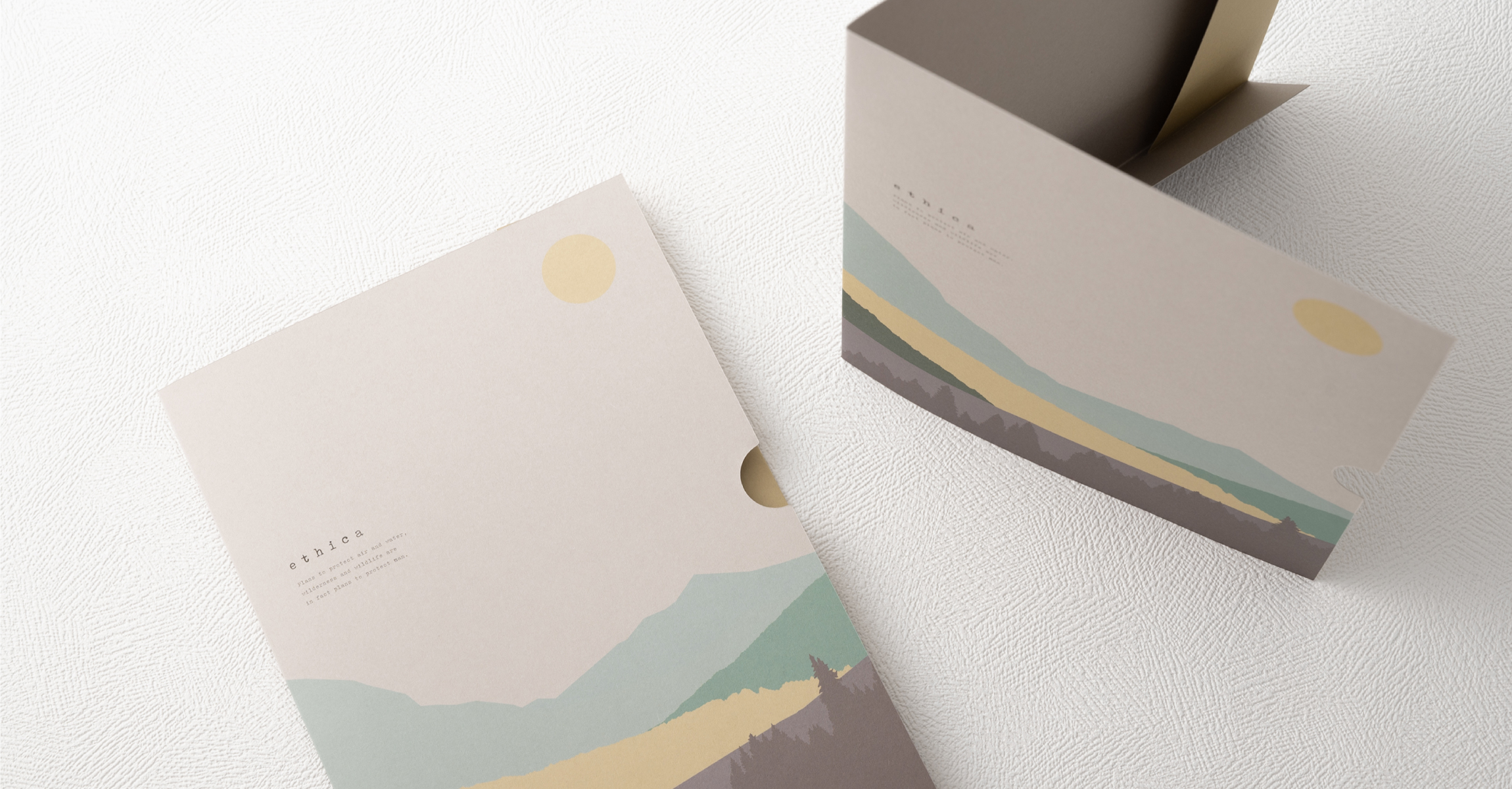 チラシ用紙の適切な選び方！紙質・厚さの種類別に解説