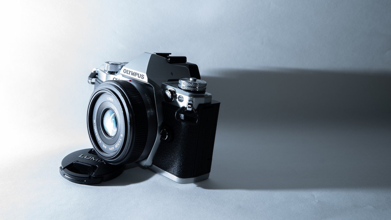 フィルムカメラ&デジタルカメラ マニュアルストロボ フラッシュ GN18 ガイドナンバー– Ein Camera