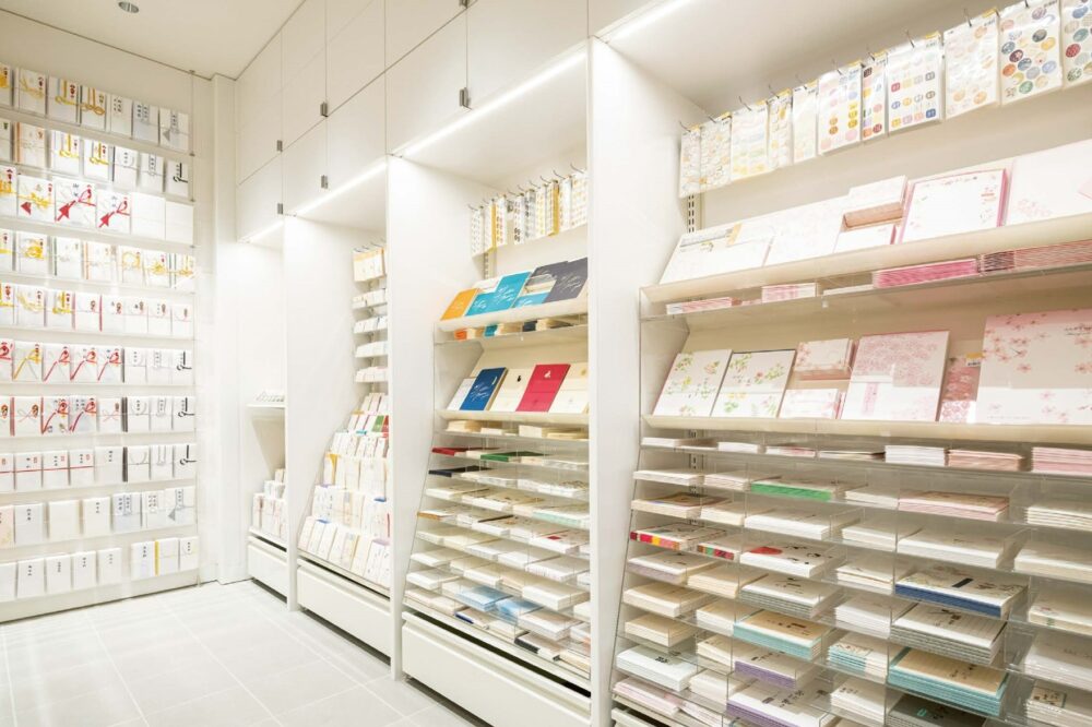 コクヨ、ゼブラ、シヤチハタなど文具メーカー150社のイチオシが集結 - Impress Watch