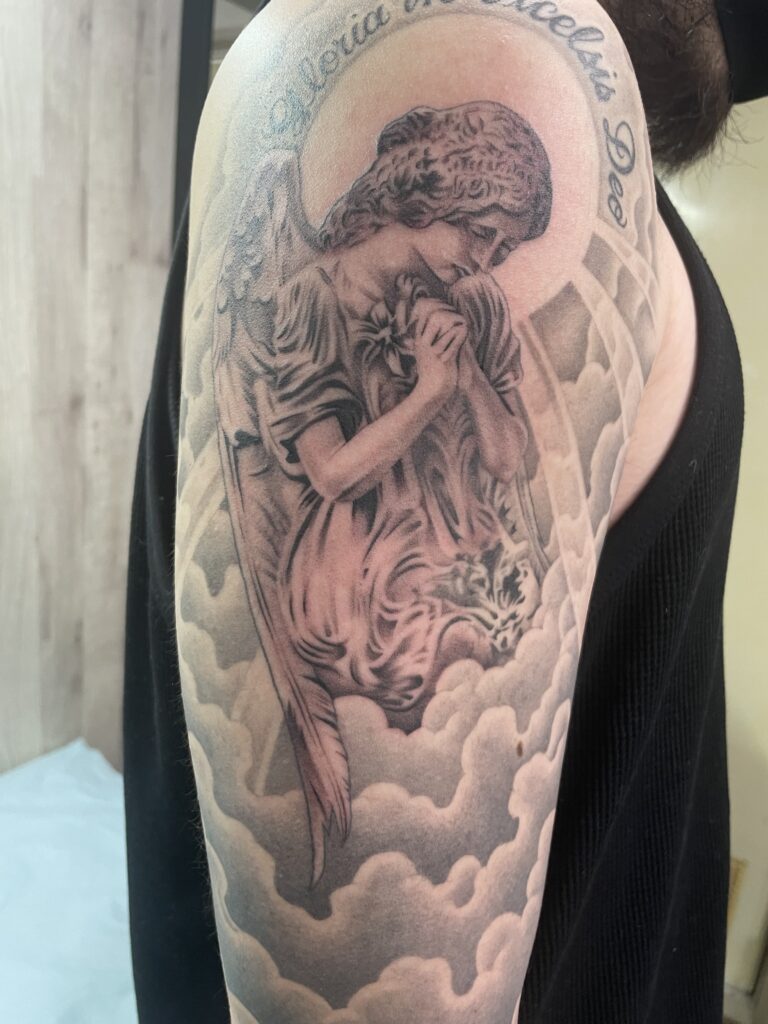 ブラック&グレー 持ち込みデザイン サソリ東京の渋谷・秋葉原・原宿でタトゥースタジオはSunsqlit Tattoo