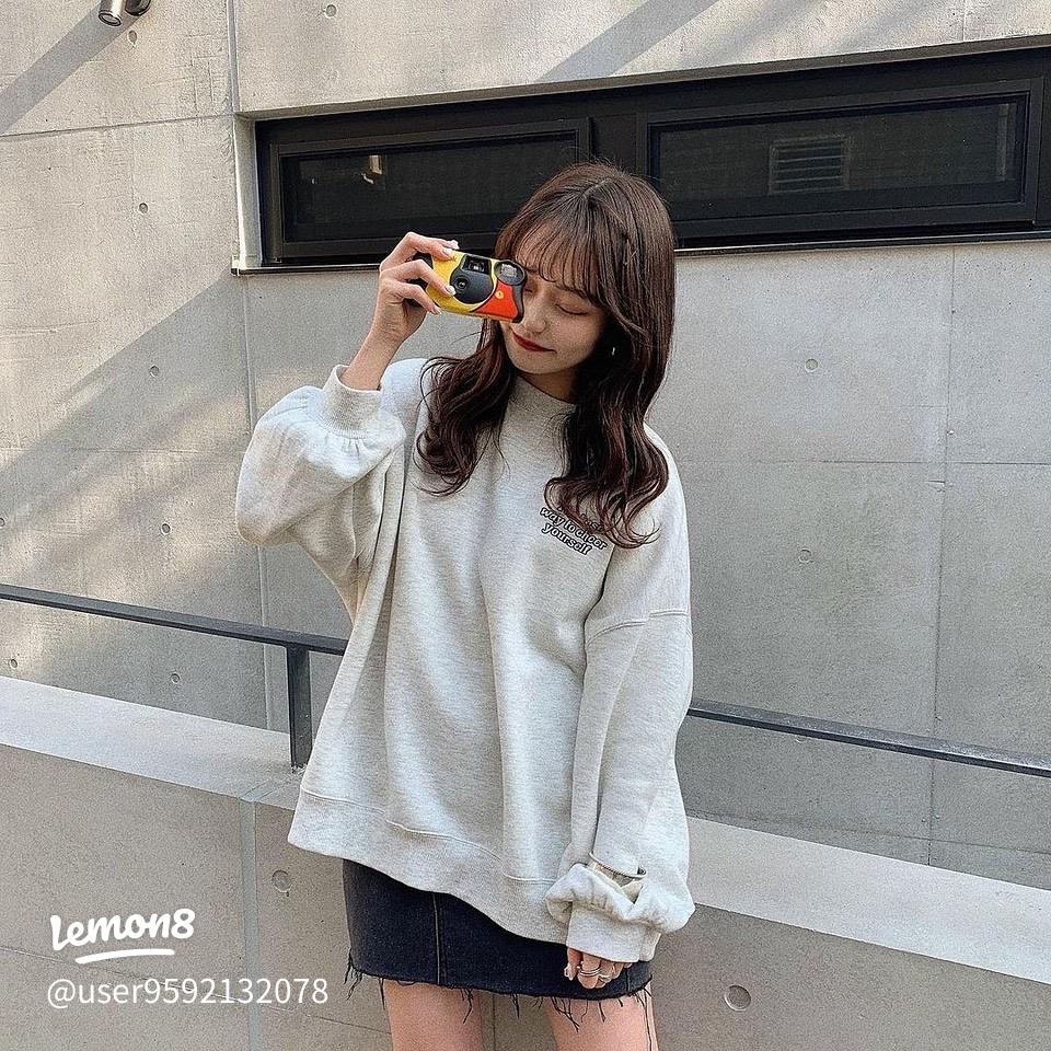 フリーアイコン使ってくれてる方を時々見かけて嬉しくて、調子に乗ってまた描いた✍🏻 ㅤㅤㅤ 韓国風巻き髪女の子😽🫶🏻 ㅤㅤㅤㅤㅤㅤ ㅤㅤㅤゆるいイラストモノクロイラストいらすとぐらむフリーアイコン女の子イラストfreeiconsipadillustrator